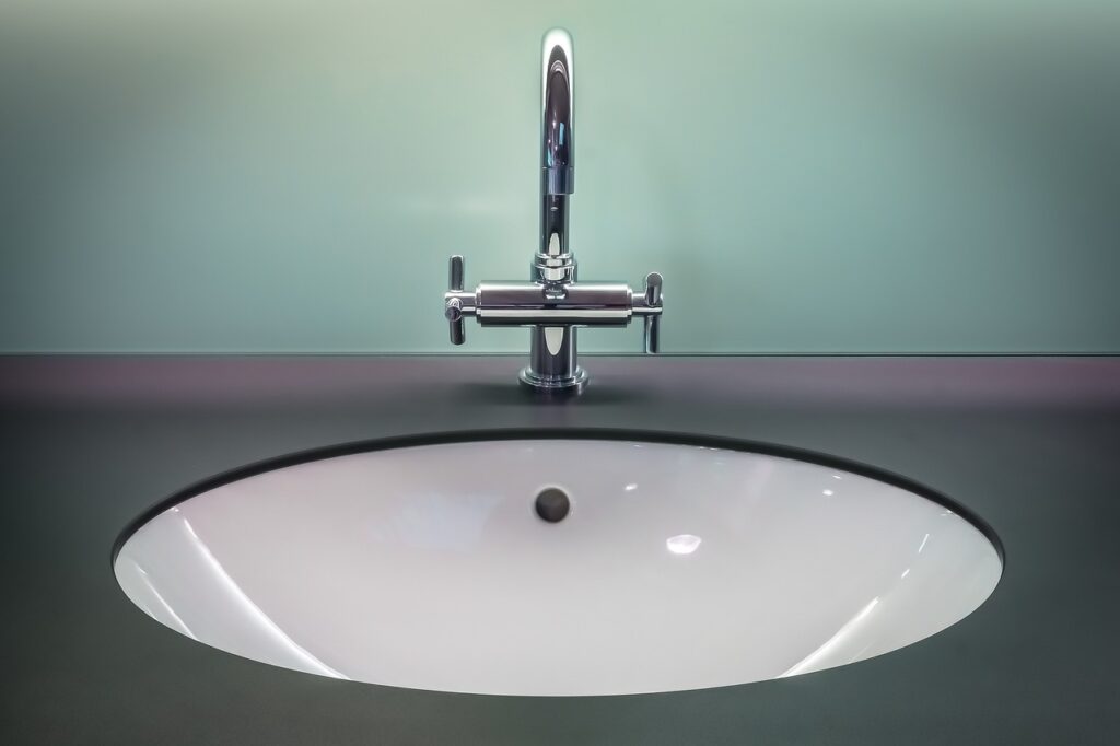バスタイムにおすすめの10秒でできる顔筋トレとは？