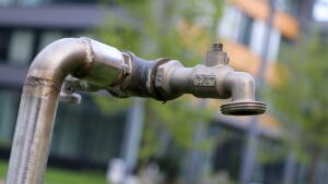 水道水の塩素除去を風呂で行う方法は？
